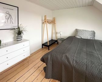 Modern apartment for 6 in city center - Ålborg - Soverom