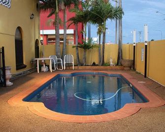 Bourbong Street Motel - Bundaberg