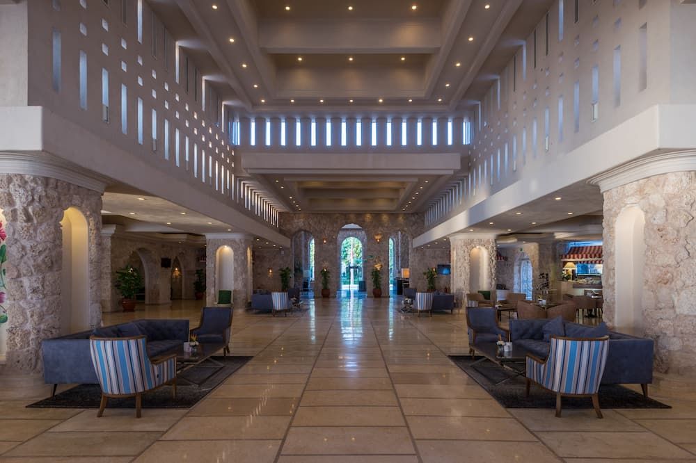 منتجع سيتادل آزور