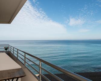 كرونوس هوتل - هيراكليون - شرفة