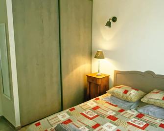 La Rousse - Roussillon - Bedroom
