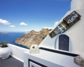 Homeric Poems - Firostefani - Balcony