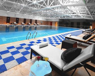 Rayfont Hotel Chengdu - Chengdu - Uima-allas