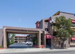 Super 8 by Wyndham El Cajon CA - El Cajon - Edifício