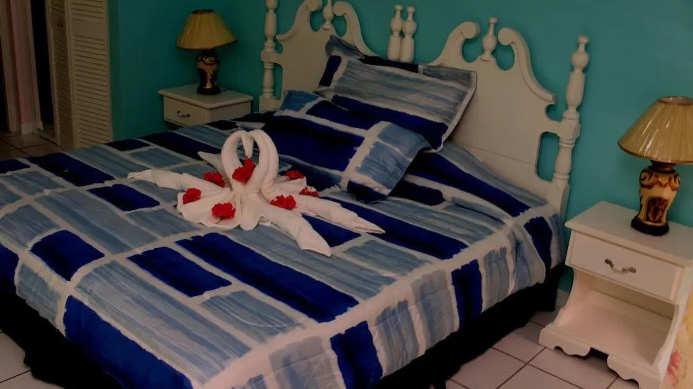 Chrisann's Beach Resort
