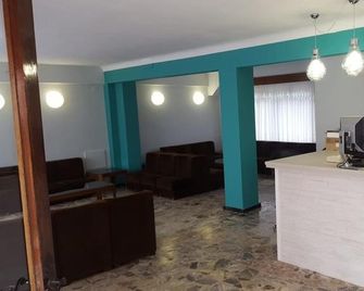 Hostal Rosi - Laredo - Recepció