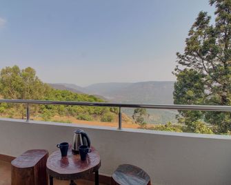 Harmony Palace - Mahabaleshwar - Balkon