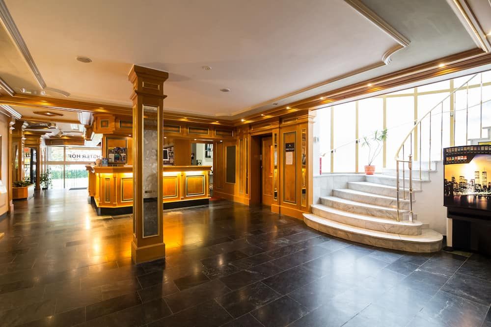 Tagungshotel Höchster Hof - פרנקפורט אם מיין - לובי