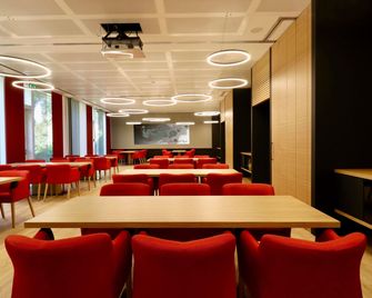 Webers Hotel im Ruhrturm Essen by Accor - Essen - Ristorante