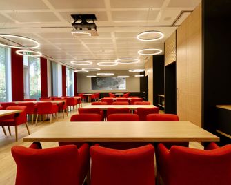 Webers Hotel im Ruhrturm Essen by Accor - Essen - Restaurant