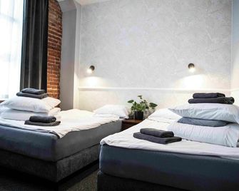 New Adler Bed & Breakfast - Łódź - Bedroom