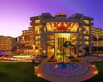 Elysium Resort & Spa - Ammoudes - Edificio