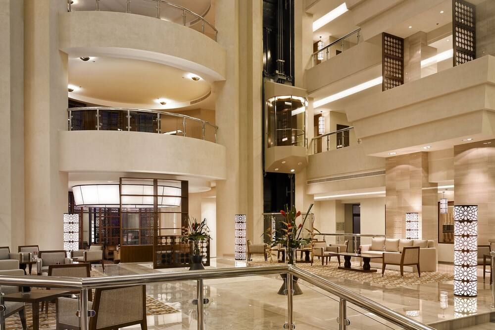 فندق كراون بلازا صحار