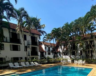 Guaecá Beach 4 People - gated community, 20 meters from the beach - São Sebastião - Piscine