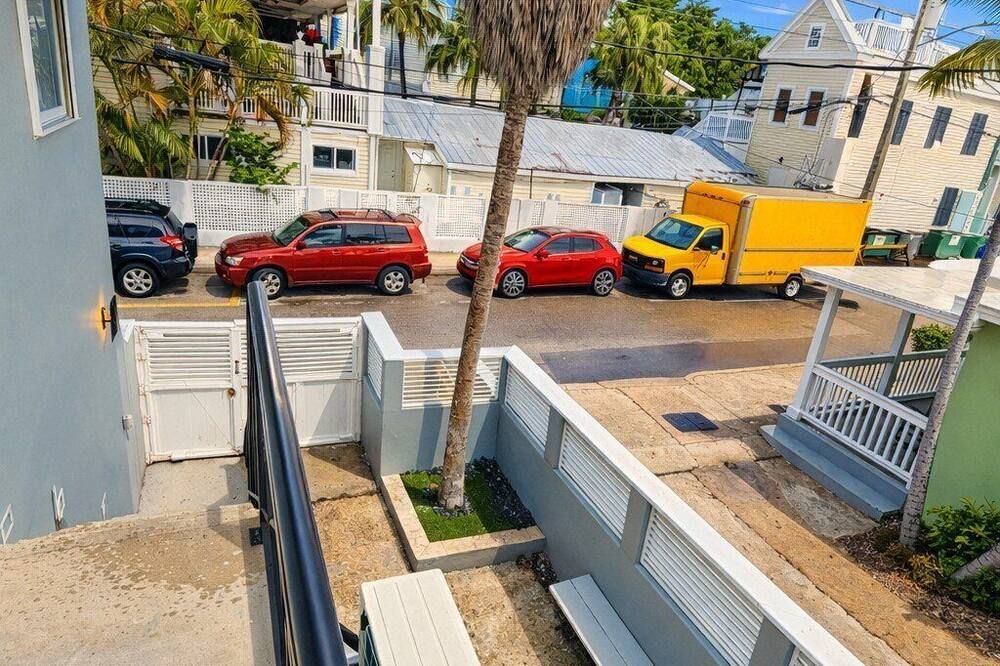 Yellowfin Ledge - Key West