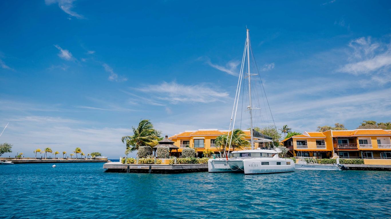 Harbour Village Beach Club