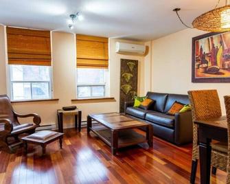 Old Montreal Luxury Quiet Apartment - Montreal - Sala de estar