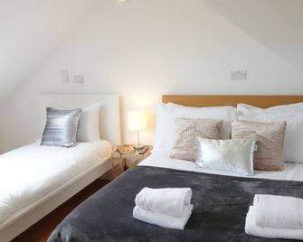 Great Airport Sleep - London - Bedroom