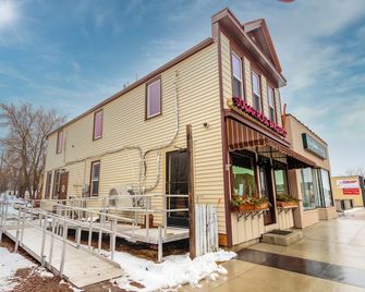 The Poppy seed Inn -The Anna Suite - New Prague - Building