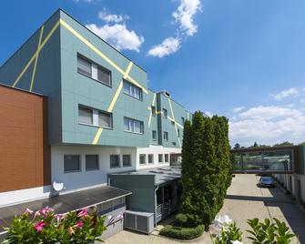 Mikado Hotel - Nitra - Building