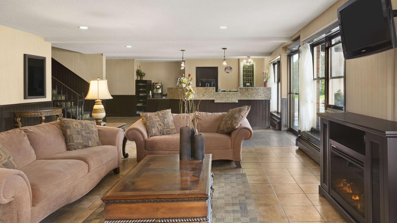 ترافلودج باي ويندام إيدموندستون