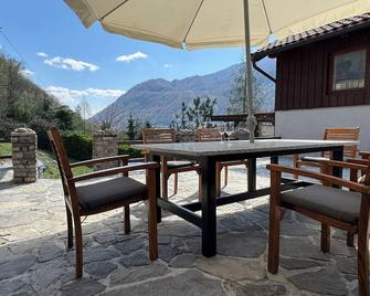 Hisa Betin 4 Bedroom Holiday Home In Soca Valley - Tolmin - Innenhof