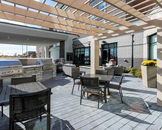 SpringHill Suites by Marriott Minneapolis Maple Grove/Arbor Lakes - Maple Grove - Innenhof