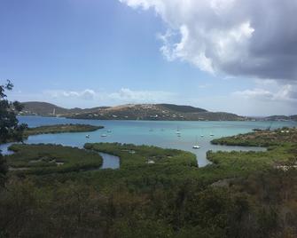 Unique Ocean View Cottage With Eco-Friendly Feautres. - Culebra