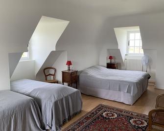 Family home, magnificent view, large garden, close to the châteaux of the Loire Valley - Loches - Slaapkamer