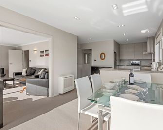 Seaside Sounds - Picton Upstairs Unit - Picton - Dining room