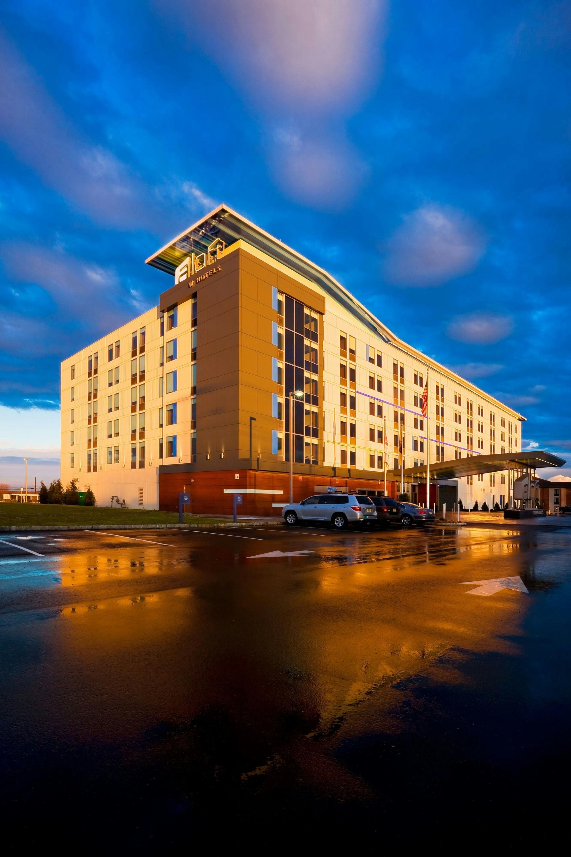Aloft Mount Laurel - מאונט לורל - בניין