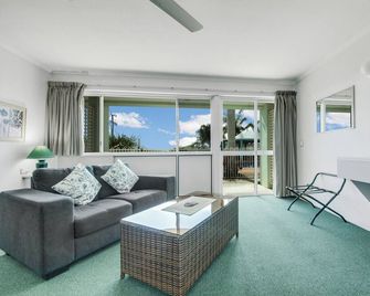 Reef Adventureland Motor Inn - Gladstone - Sala de estar