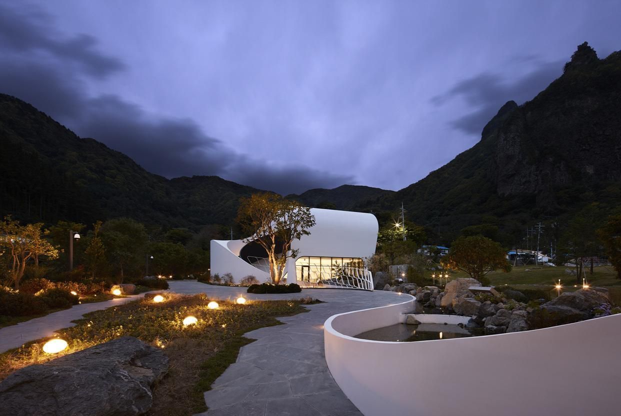 هيلينج ستاي كوزموس