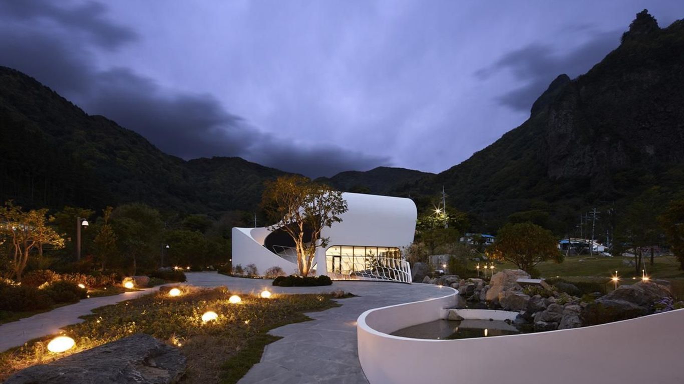 ฮีลลิง สเตย์ คอสมอส