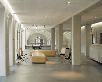 Basel Youth Hostel - Basilea - Recepción
