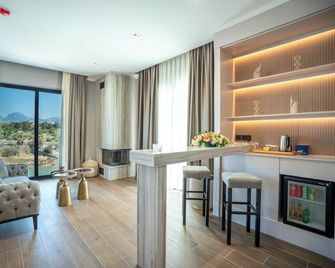 Shayna Beach Club - Kyrenia