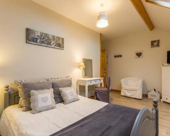 Chambre d'hotes de la Mousse - Saint-Rémy - Habitación
