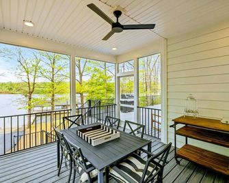 Lakefront Lake Anna 5 Suites, Dock, Hot Tub - Spotsylvania - Balcón