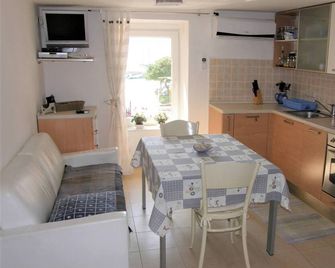 Apartment Haramina - Baška - Kitchen