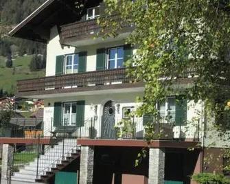Höllhof Dachstein West - Rußbach am Pass Gschütt - Building