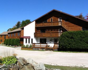 Mountain Sports Inn - Killington - Building
