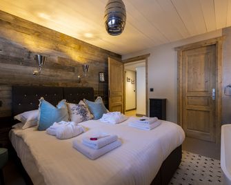 Chilly Powder - Hôtel au Coin du Feu - Morzine