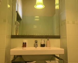 Cortiletto d'Alba camere con ristorante - Alba