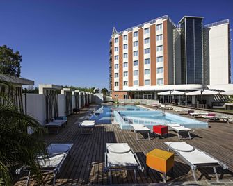 Novotel Salerno Est Arechi - Salerno - Building