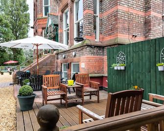 Sefton Park Hotel - Liverpool - Patio