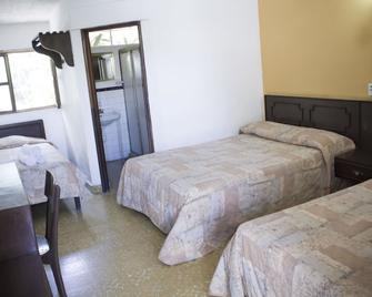 Hotel Playa Azul - Playa Azul - Bedroom