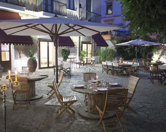 Hotel Victoria Maiorino - Cava de' Tirreni - Патіо