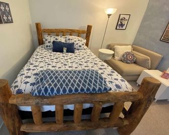 Cozy studio in upper avenues Salt Lake City with WiFi. Private entrance. - Salt Lake City - Habitación