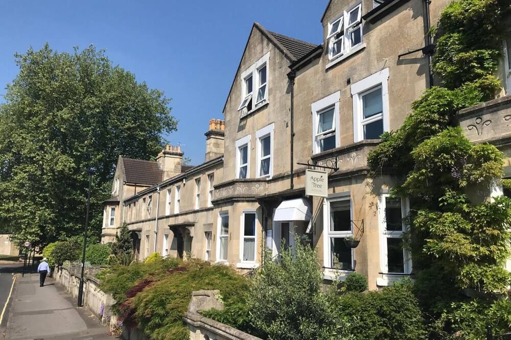 Apple Tree boutique B&B - באת' - בניין