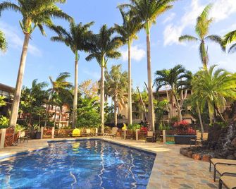 Prince Kuhio Poipu ~ Ocean View, Quiet, Comfortable, End Unit-Ground Floor - Koloa - Pool